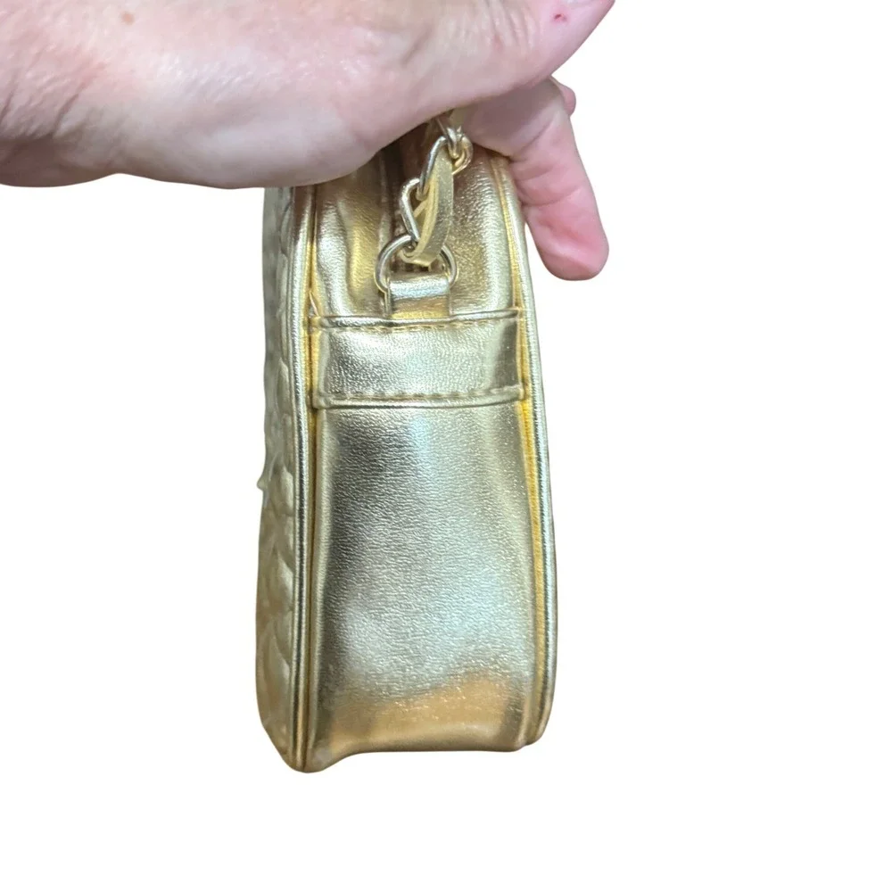 Chateau Crossbody Bag‎ Quilted Tassel Chain Strap Camera Bag Gold Excellent